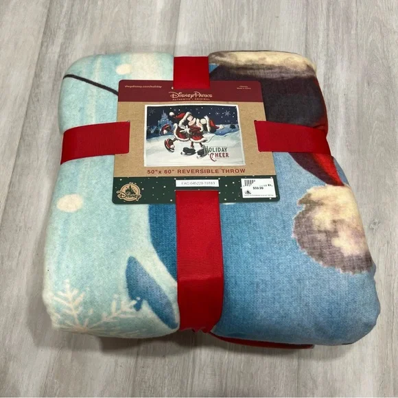 NEW Disney Holiday Throw Blanket Mickey and Minnie Holiday Cheer - Picture 2 of 4